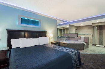 Room, 1 King Bed, Smoking, Jetted Tub