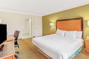 Room, 1 King Bed, Accessible, Non Smoking (Mobility/Hearing Impaired Accessible)