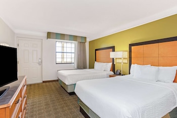 Deluxe Room, 2 Double Beds, Non Smoking