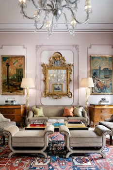 Heritage Suite