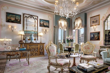 Palazzo Canal Suite