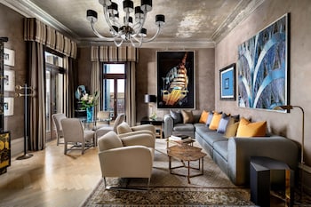 Patron Suite