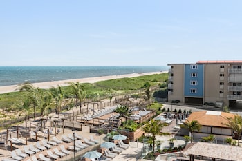 Suite, 2 Queen Beds, Pool View