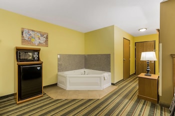Suite, 1 King Bed, Non Smoking