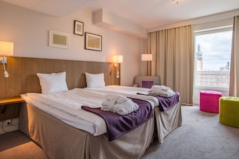 Deluxe Room, 2 Twin Beds, Non Smoking