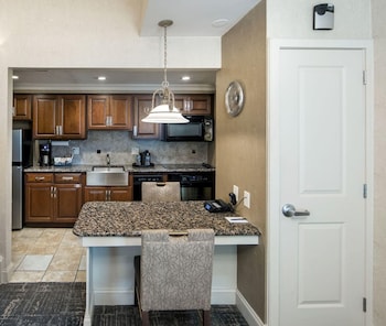 Suite, 1 King Bed, Non Smoking, Kitchen (Living Room;with Sofabed)
