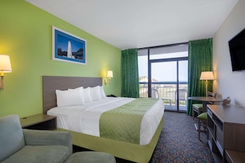 Standard Room, 1 King Bed, Non Smoking, Partial Ocean View (No Pets)