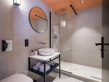 Privilege Room