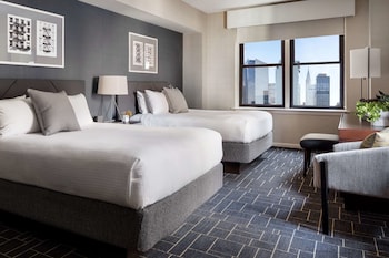 Guest Room Two Beds Accessible
