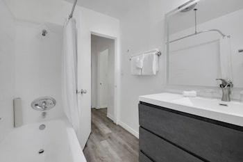 Suite, Multiple Beds