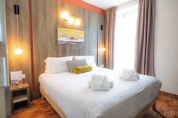 Economy Room