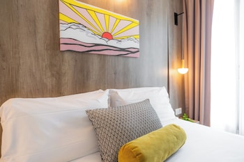Economy Room