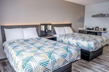 Standard Room, 2 Double Beds, Non Smoking, Kitchen