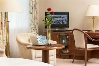 Comfort Plus Family Room