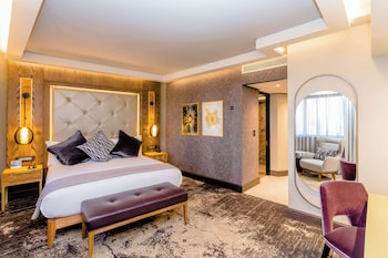 Sandton Towers Club Floor Double or Twin Room
