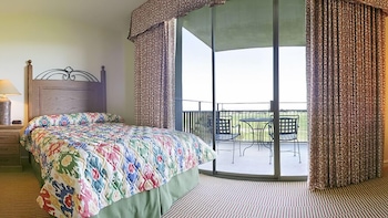 Executive Suite, Golf View, Tower