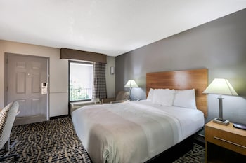 Standard Room, 1 Queen Bed, Non Smoking