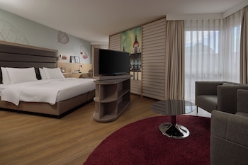 Junior Suite, 1 King Bed