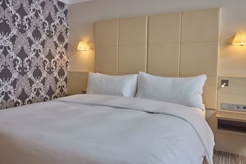 Deluxe Room, 1 King Bed