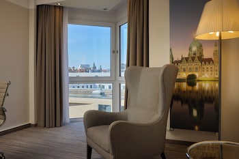 Deluxe Room, 1 King Bed