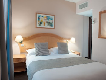 Double Room (Small)