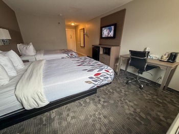 Superior Double Room with Pool View