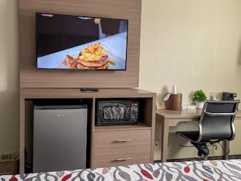 Superior Double Room with Pool View