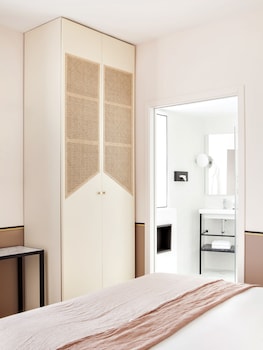 Deluxe Double or Twin Room (Palm)