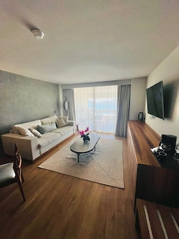 Junior Suite, 2 Double Beds, Ocean View