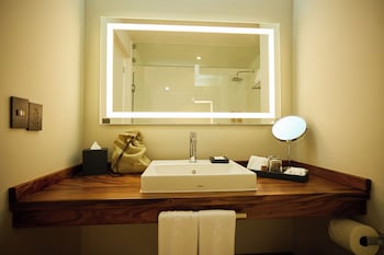 Deluxe Room, 2 Double Beds