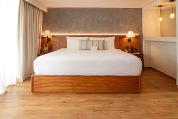 Prestige Room