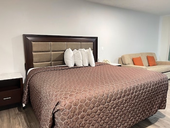 Standard Room, 1 King Bed, Smoking