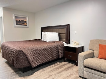 Standard Room, 1 King Bed, Smoking