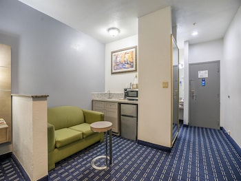 Room, 1 Queen Bed, Non Smoking (Second Floor, Interior Stairs Only)