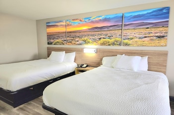 Standard Room, 2 Queen Beds, Smoking