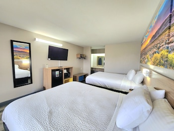 Standard Room, 2 Queen Beds