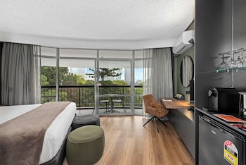 King Standard Room