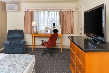 Deluxe Room, 1 King Bed