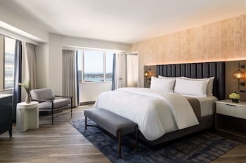 Presidential Suite, Skyline View