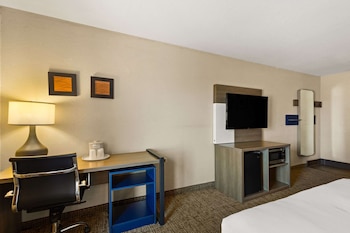 Standard Room, 2 Queen Beds, Non Smoking