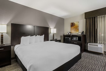 Standard Room, 1 King Bed, Accessible, Non Smoking