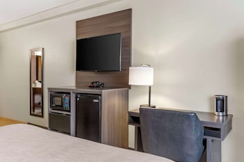 Standard Room, 2 Queen Beds, Non Smoking