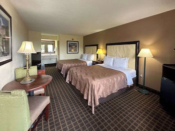 Room, 2 Queen Beds, Accessible, Non Smoking