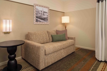 Junior Suite, 1 King Bed with Sofa bed, Resort View