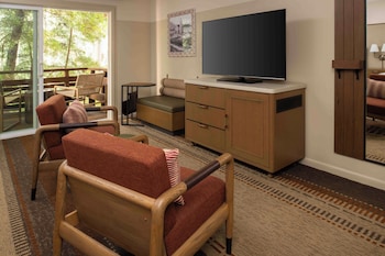 Room, 2 Queen Beds, Patio (Forest View)