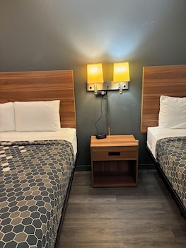 Standard Double Room, 2 Double Beds, Non Smoking