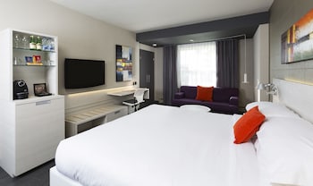 Superior Room, 1 King Bed