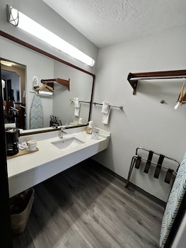 Standard Room, 2 Queen Beds
