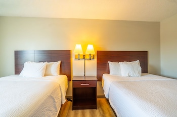 Room, 2 Queen Beds, Non Smoking