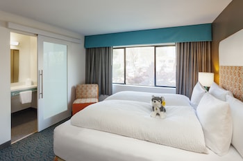Traditional Room, 1 Queen Bed